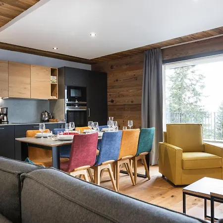 8 Pers. 3 Ch. Avec Terrasse A Montvalezan - Fr-1-275-212