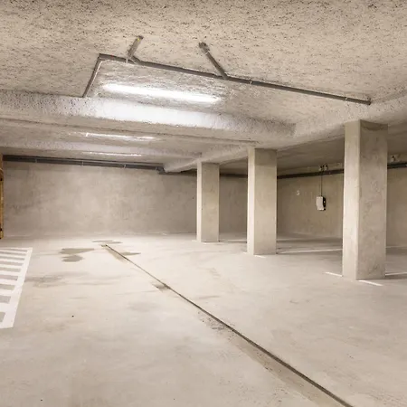 Apartment 8 Pers. 3 Ch. Avec Terrasse A Montvalezan - Fr-1-275-212
